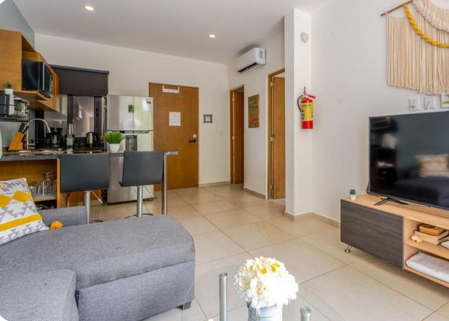 Modern 1 Bedroom Suite By Beach Great Location! Puerto Morelos Kültér fotó